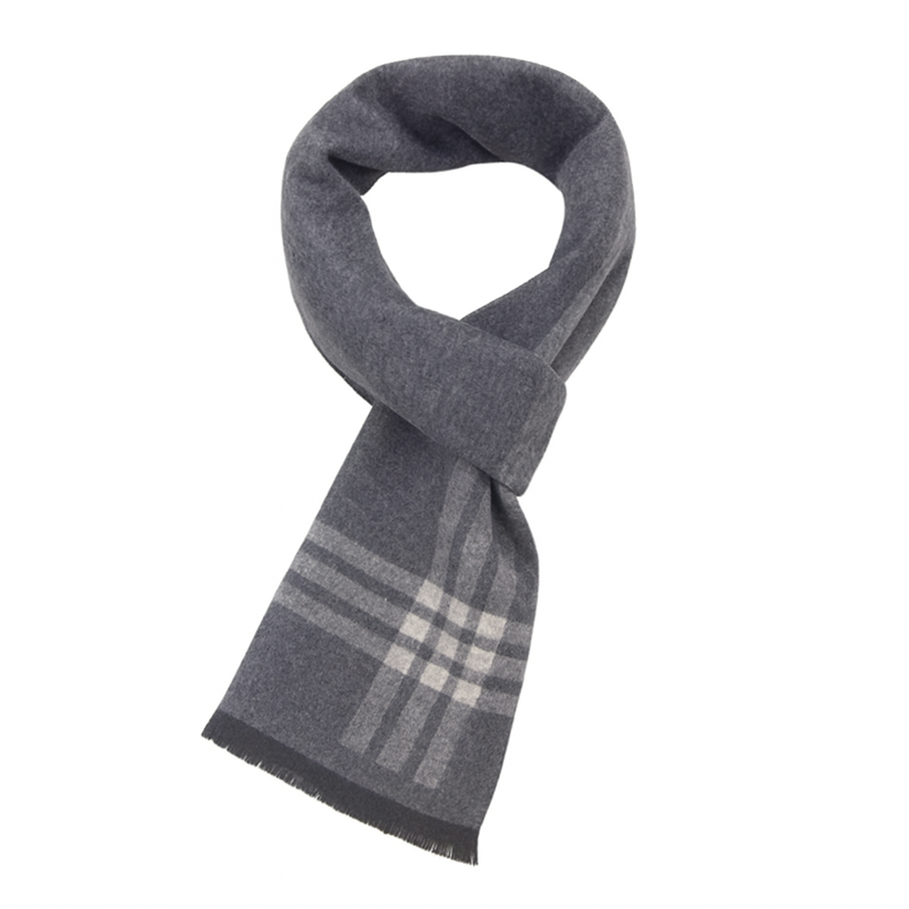 Monarch Line - luxurious blend of 60% polyester and 40% acrylic. Length of 180 cm and a classic width of 30 cm