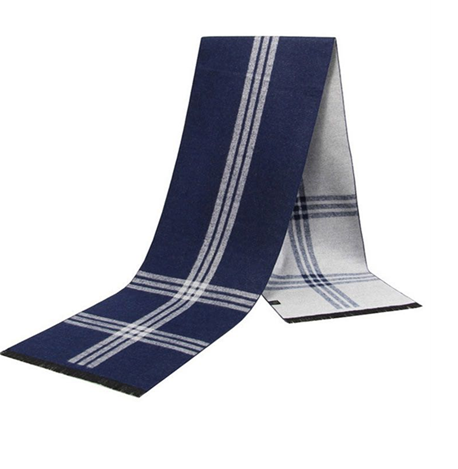 Oxford Cross - luxurious blend of 60% polyester and 40% acrylic. Length of 180 cm and a classic width of 30 cm