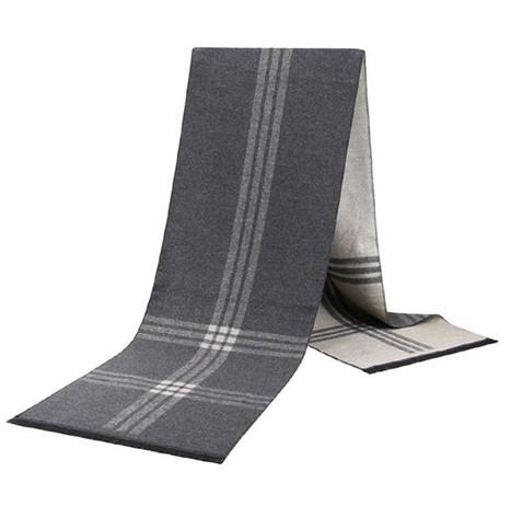 Monarch Line - luxurious blend of 60% polyester and 40% acrylic. Length of 180 cm and a classic width of 30 cm