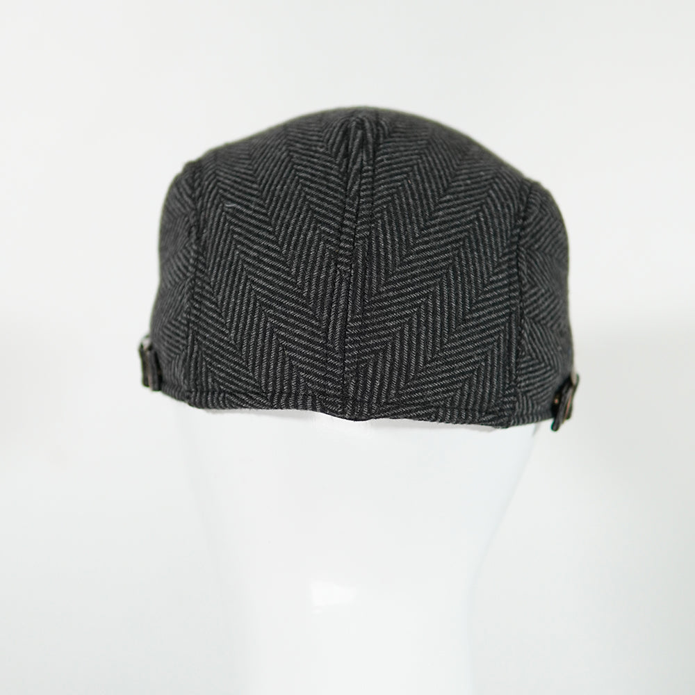 [Winter Padded] Classic Herringbone Tweed Flat Cap Ivy Gatsby Black - One Size Fit All - Adjustable belt - Ultimo