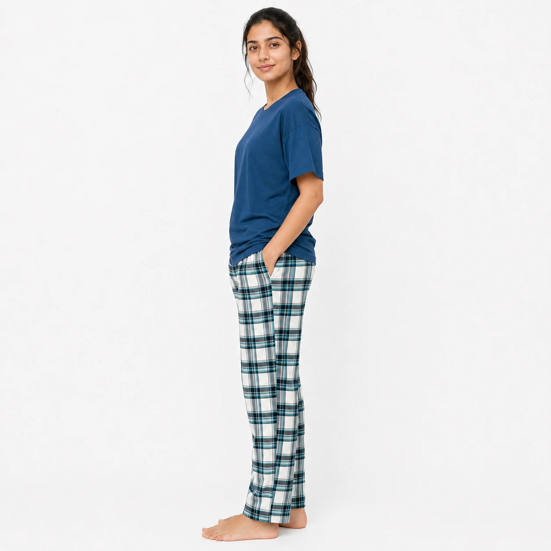 Comfortable Nova Blue T-shirt & Pajama Set for Females