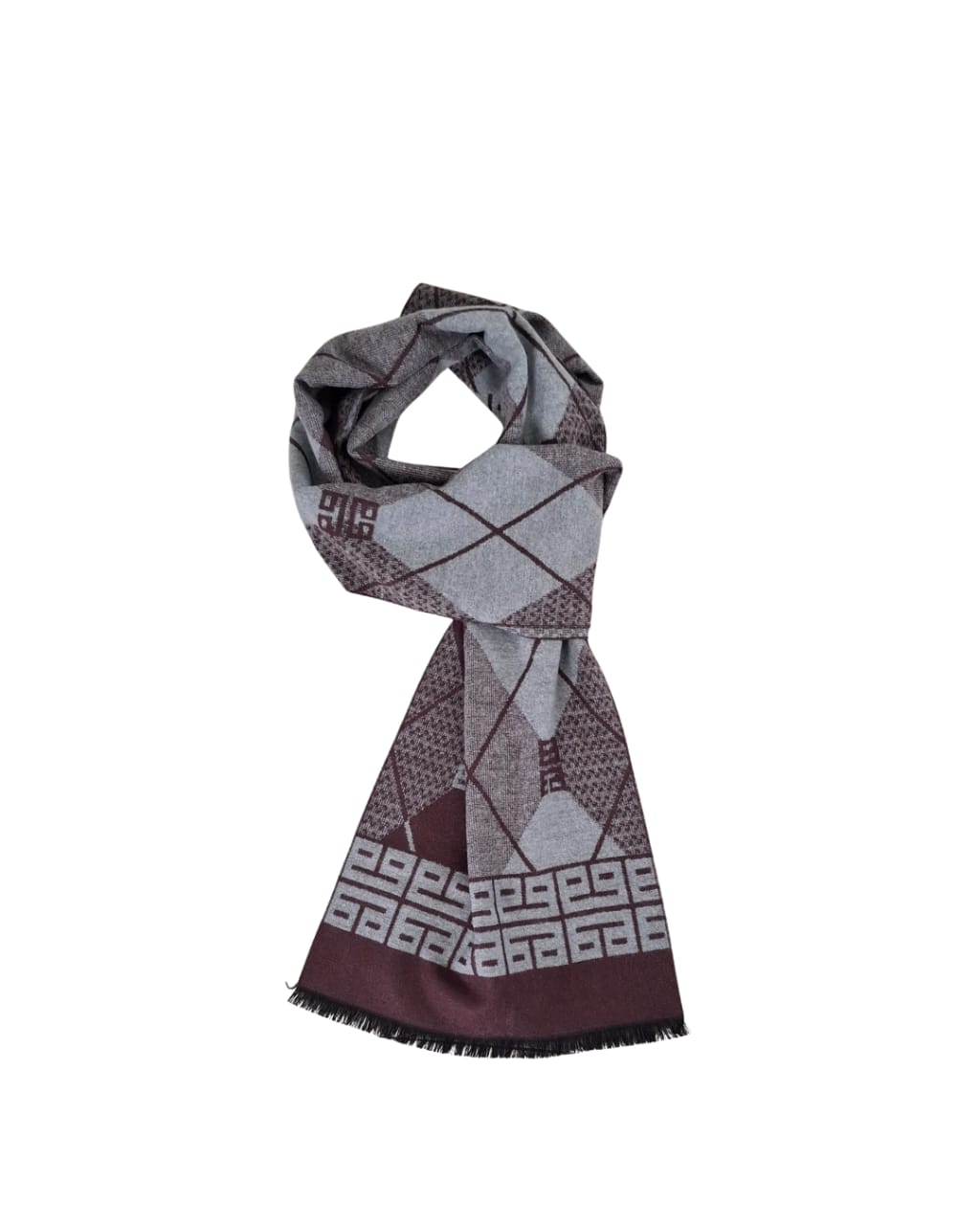 Argyle Classic - luxurious blend of 60% polyester and 40% acrylic. Length of 180 cm and a classic width of 30 cm
